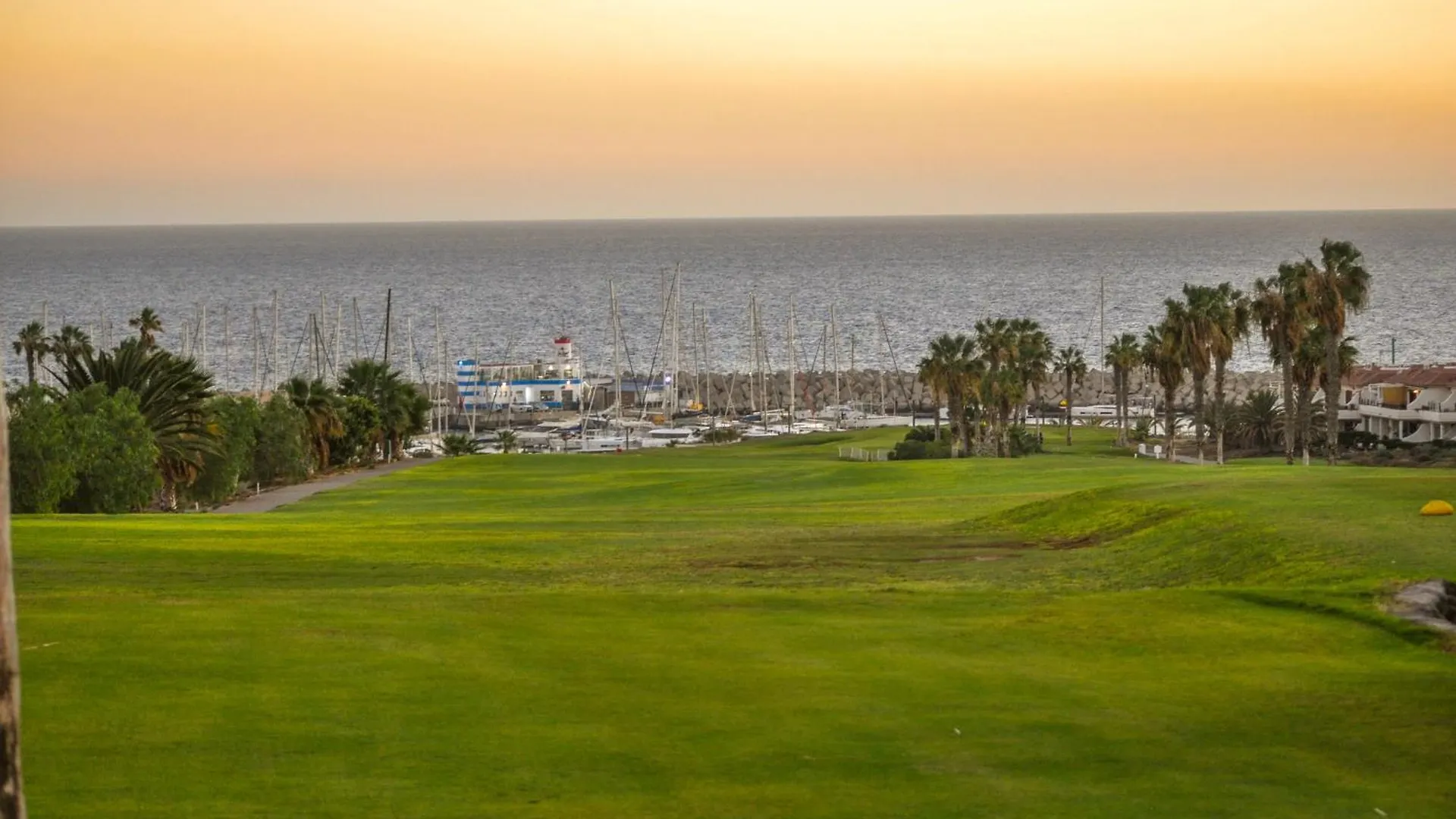 サンミゲル・デ・アボナThe Palms Golf Del Sur - Casa Andromedaアパートメント アパート サンミゲル・デ・アボナ